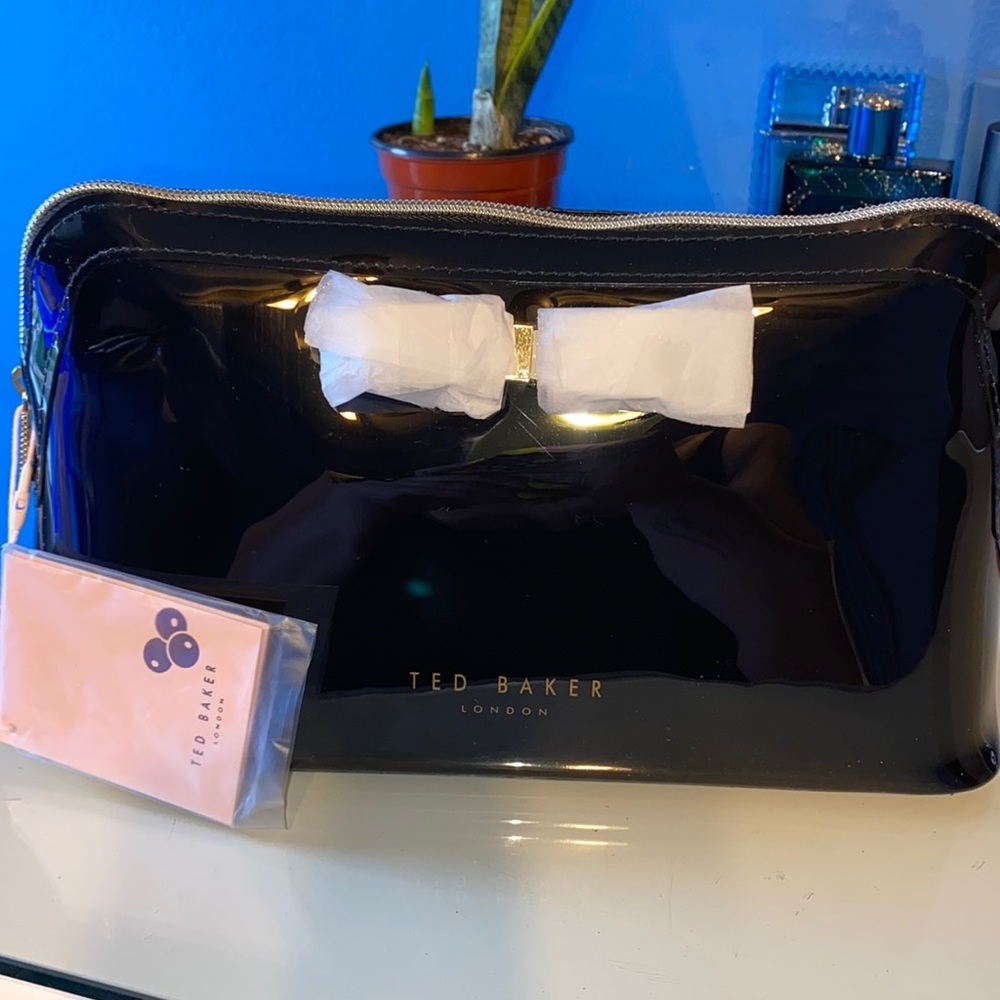 ted baker icon makeup bag